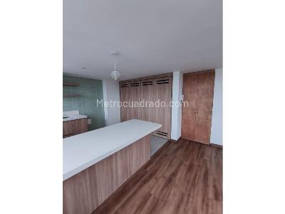 Apartaestudio en arriendo en Quinta Paredes, Bogotá, 65 m² · foto 2 de 8