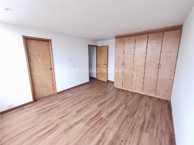 Apartaestudio en arriendo en Quinta Paredes, Bogotá, 65 m² · foto 5 de 8