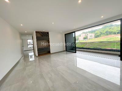 Apartamento de 3 alcobas en venta en Pinares De San Martin, Pereira, 360 m² · foto 6 de 19