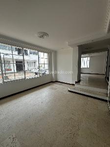 Casa en venta en Los Alamos, Pereira · foto 2 de 19
