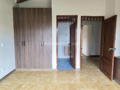 Casa de 3 alcobas en venta en El Crucero, Pereira, 280 m² · foto 11 de 15