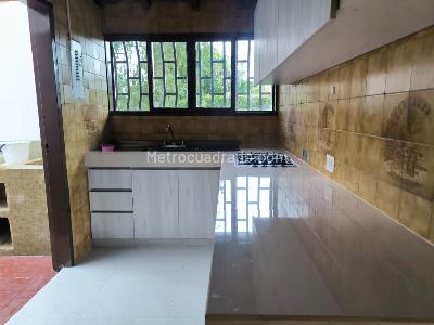 Casa de 3 alcobas en venta en El Crucero, Pereira, 280 m² · foto 13 de 15