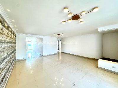 Apartamento en venta en Maraya, Pereira · foto 2 de 14