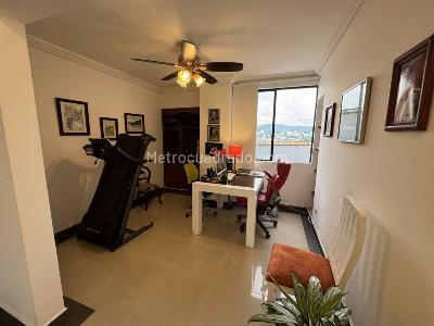 Apartamento de 3 alcobas en venta en Av, Pereira, 230 m² · foto 12 de 20