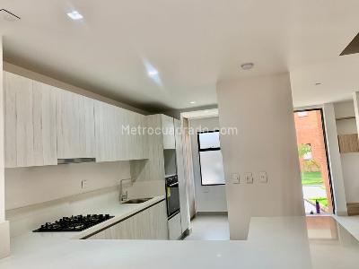 Casa en venta en Cerritos, Pereira · foto 2 de 12