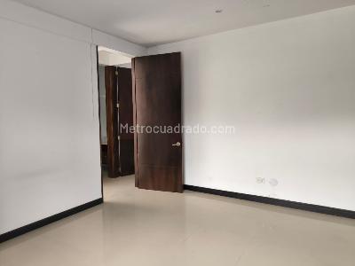 Casa de 3 alcobas en venta en Pinares, Pereira, 246 m² · foto 6 de 16