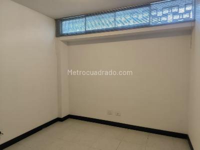 Casa de 3 alcobas en venta en Pinares, Pereira, 246 m² · foto 7 de 16