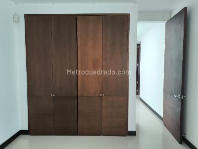 Casa de 3 alcobas en venta en Pinares, Pereira, 246 m² · foto 11 de 16