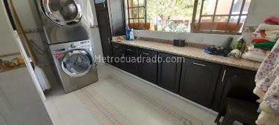 Casa de 3 alcobas en venta en Pinares, Pereira, 285 m² · foto 9 de 9