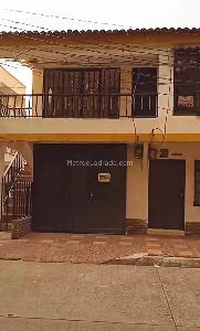 Casa en venta en 2500 Lotes, Pereira · foto 2 de 4