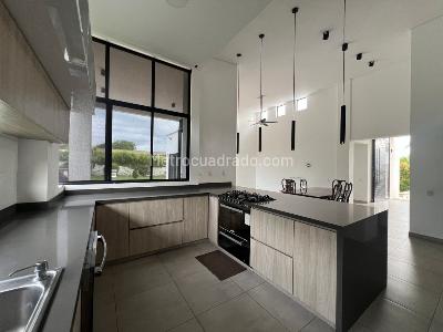 Casa de 3 alcobas en venta en Condina, Pereira, 260 m² · foto 12 de 15