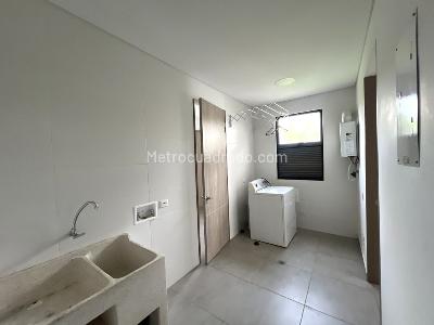 Casa de 3 alcobas en venta en Condina, Pereira, 260 m² · foto 15 de 15