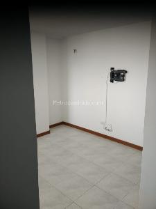 Apartamento de 2 alcobas en venta en Pinares De San Martin, Pereira, 59 m² · foto 9 de 15