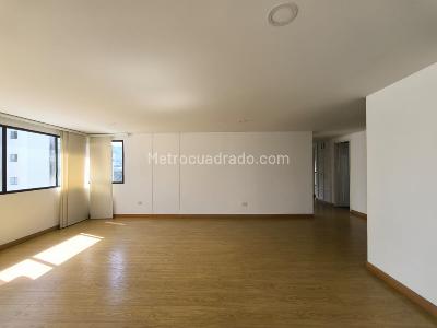 Apartamento en venta en Centro, Pereira · foto 2 de 16