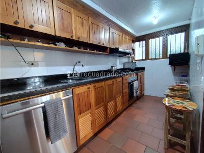 Apartamento de 3 alcobas en venta en Lindaraja, Bogotá, 145 m² · foto 10 de 19