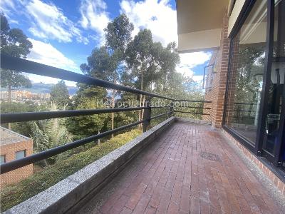 Casa de 4 alcobas en venta en Niza, Bogotá, 243 m² · foto 4 de 19