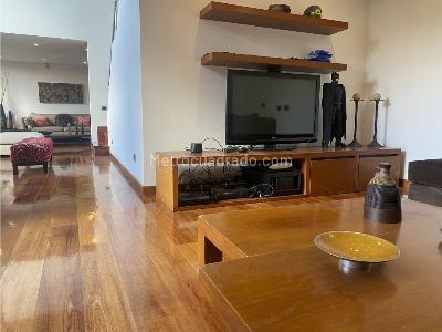 Casa de 4 alcobas en venta en Niza, Bogotá, 243 m² · foto 15 de 19