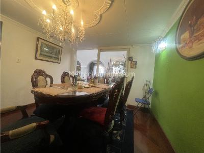 Casa de 4 alcobas en venta en Niza, Bogotá, 249 m² · foto 3 de 20