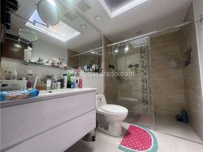 Casa de 4 alcobas en venta en Niza, Bogotá, 249 m² · foto 15 de 20