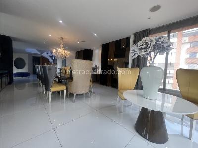 Apartamento de 4 alcobas en venta en Los Rosales, Bogotá, 660 m² · foto 2 de 20