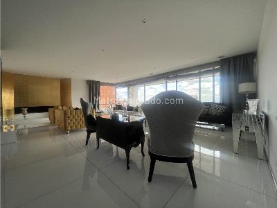 Apartamento de 4 alcobas en venta en Los Rosales, Bogotá, 660 m² · foto 4 de 20