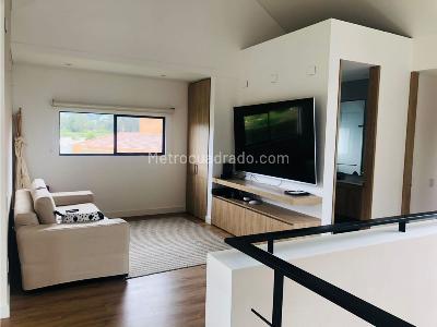 Casa de 3 alcobas en venta en La Calera, La Calera, 250 m² · foto 8 de 20
