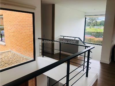Casa de 3 alcobas en venta en La Calera, La Calera, 250 m² · foto 13 de 20