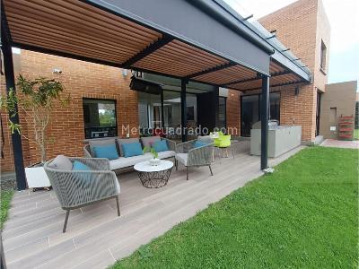 Casa de 3 alcobas en venta en La Calera, La Calera, 250 m² · foto 18 de 20