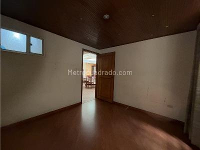 Casa de 4 alcobas en venta en Prado Veraniego, Bogotá, 300 m² · foto 9 de 12