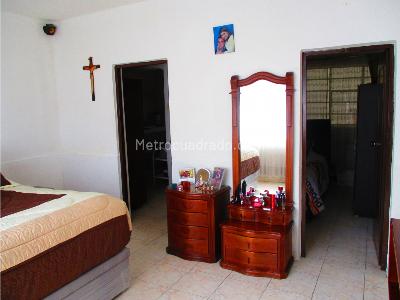 Casa de 5 alcobas en venta en Versalles, Bogotá, 300 m² · foto 7 de 20