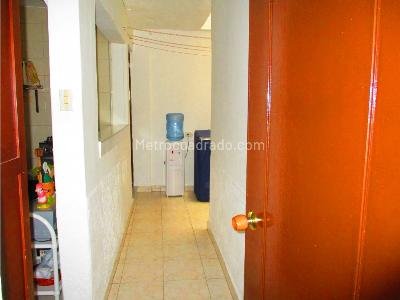 Casa de 5 alcobas en venta en Versalles, Bogotá, 300 m² · foto 8 de 20