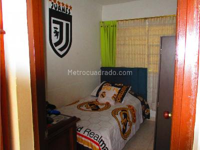 Casa de 5 alcobas en venta en Versalles, Bogotá, 300 m² · foto 10 de 20