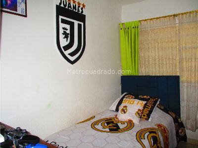 Casa de 5 alcobas en venta en Versalles, Bogotá, 300 m² · foto 12 de 20