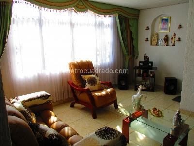 Casa de 5 alcobas en venta en Versalles, Bogotá, 300 m² · foto 20 de 20
