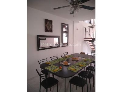Casa de 5 alcobas en venta en Praderas De Santa Rita, Ibagué, 300 m² · foto 4 de 20