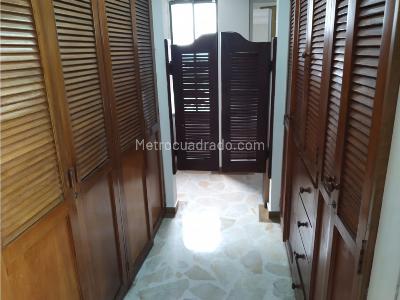 Apartamento de 4 alcobas en venta en Barrio 20 De Julio, Ibagué, 200 m² · foto 12 de 20