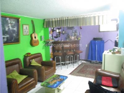 Casa de 5 alcobas en venta en Madalay, Bogotá, 175 m² · foto 18 de 20