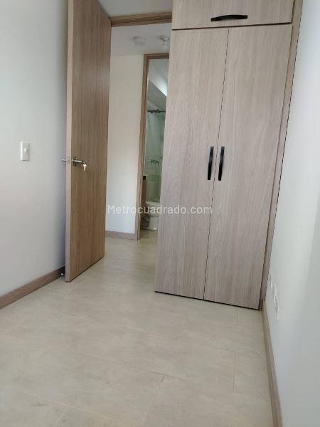 Apartamento de 3 Alcobas en Calasanz con parqueadero - 7