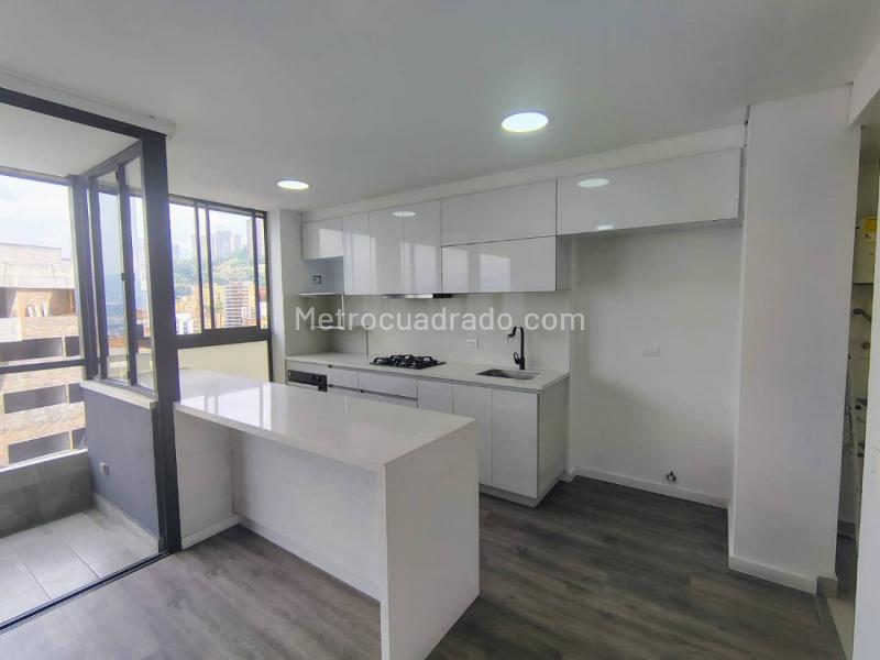Beautiful 2BR Apartment in Lalinde - 2