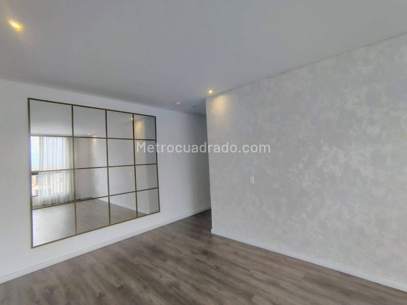 Beautiful 2BR Apartment in Lalinde - 5