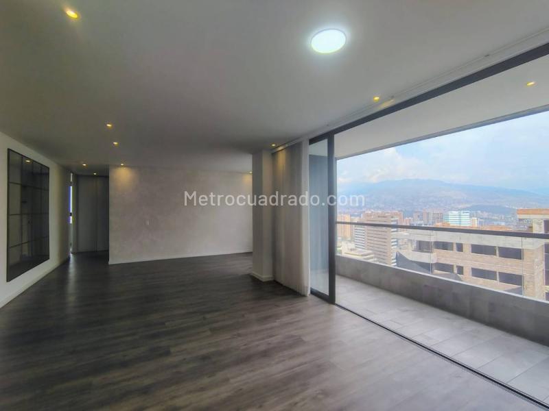 Beautiful 2BR Apartment in Lalinde - 6