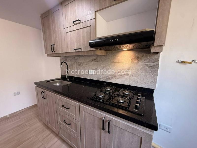 Hermoso Apartamento de 3 Habitaciones en Mirador - 2