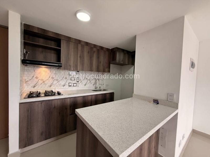 Apartamento nuevo de 3 alcobas en arriendo en Machado - 2