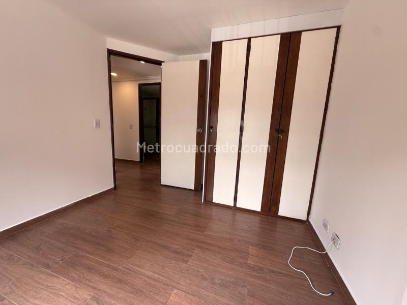 Apartamento Amplio de 3 Alcobas en Manila - 7