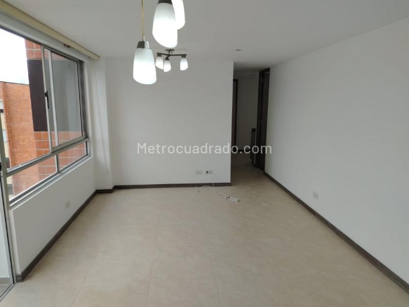 Beautiful 3BR Apartment with Pool in La Pilarica - 5