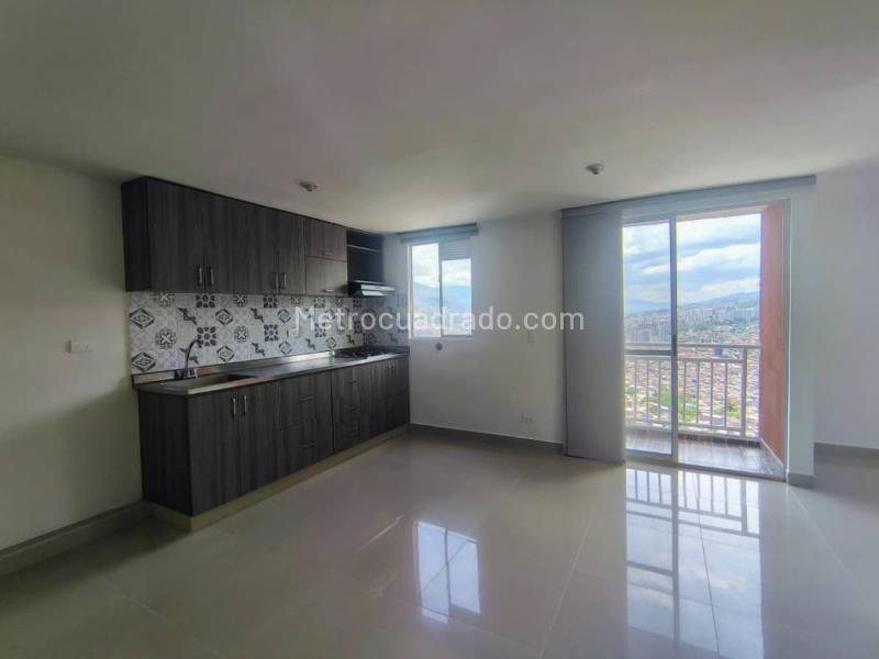 Apartamento en Arriendo, Mirador, Bello - Görünüm 2