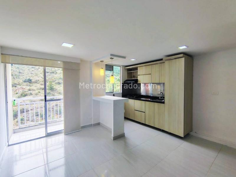 Piso – Bello, Altos de Niquía - Vista 3