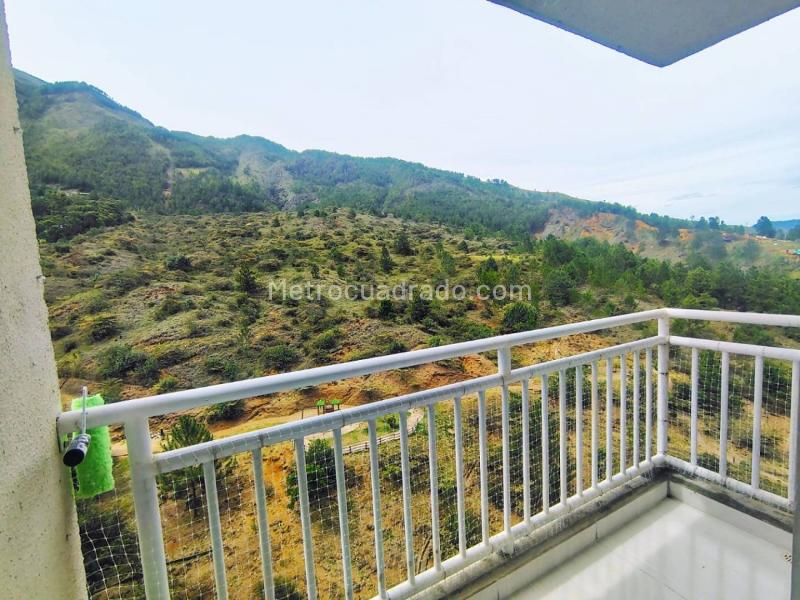 Piso – Bello, Altos de Niquía - Vista 4