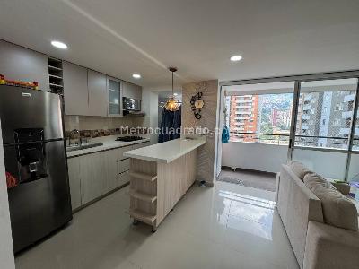 Apartamento en venta en San German, Medellín · foto 2 de 20