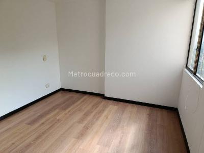 Apartamento de 3 alcobas en arriendo en Loma De Los Gonzalez, Medellín, 78 m² · foto 10 de 14